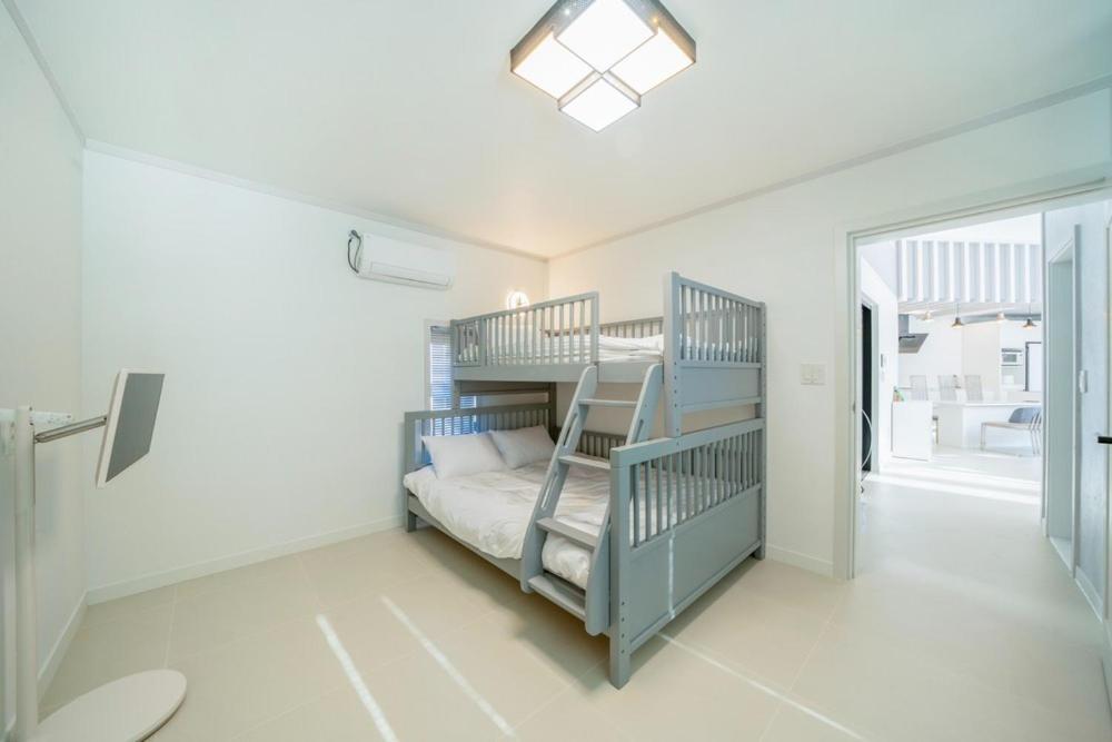 Gangneung Uahaeng Stay Private House Екстер'єр фото